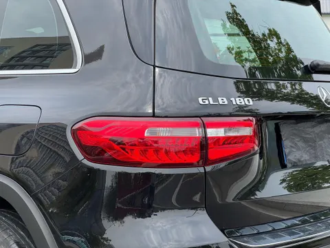 Mercedes-Benz Mercedes-Benz GLB