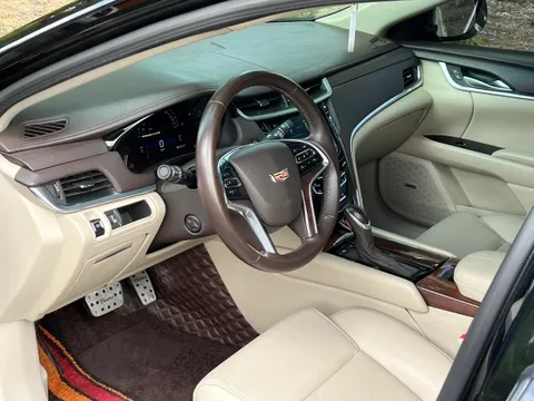 Cadillac XTS