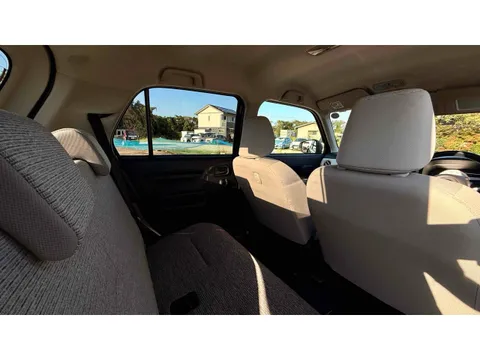 Daihatsu Mira Tocot