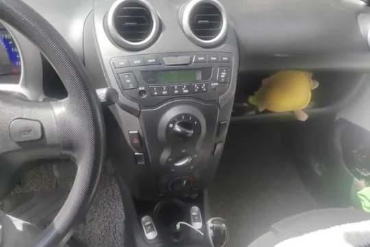 BYD F0