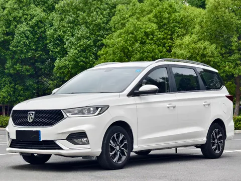 Baojun 360