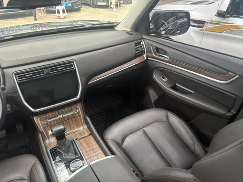 Roewe RX8