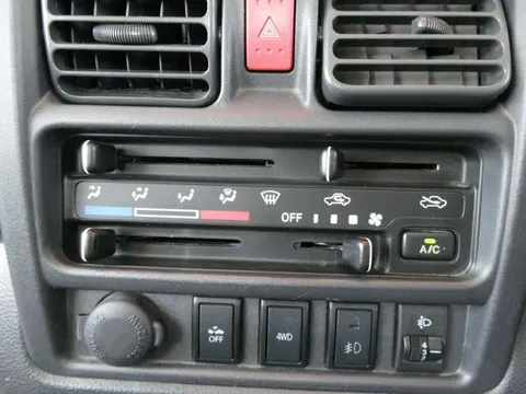 Nissan Clipper Truck