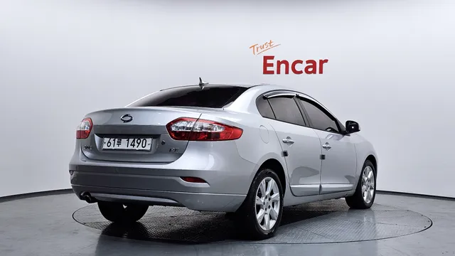 Renault SM3