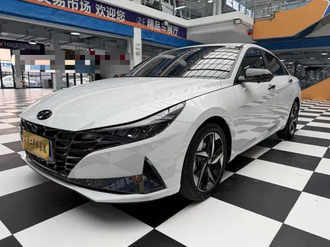Hyundai Elantra (Avante)