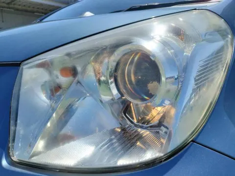 Toyota iQ