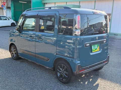 Suzuki Spacia Gear