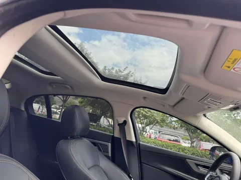 Jaguar XEL