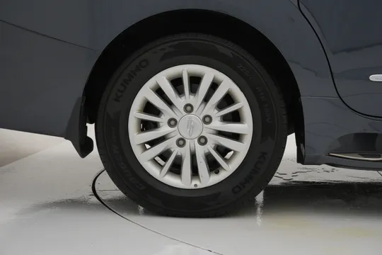 SsangYong Stavic (Korando Turismo)
