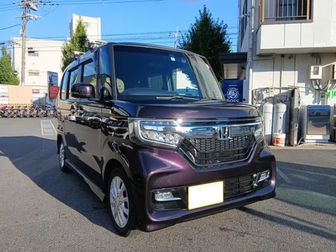 Honda N-BOX Custom