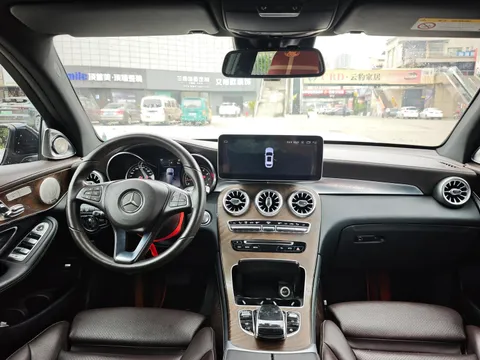 Mercedes-Benz Mercedes-Benz GLC