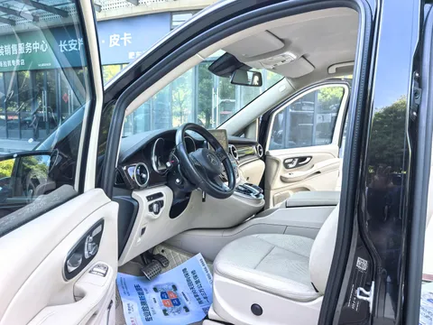 Mercedes-Benz V-Class