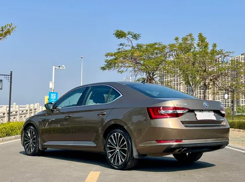 Skoda Superb