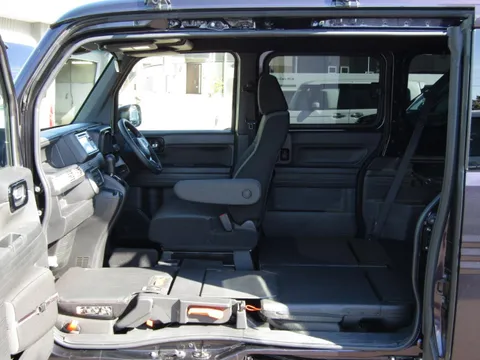 Honda N-VAN Plus Style