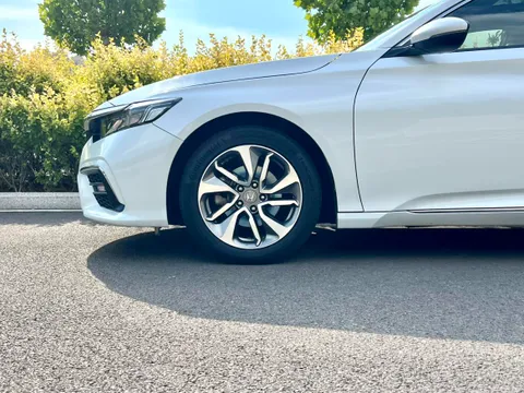 Honda Inspire