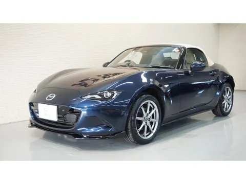 Mazda MX-5 (Roadster)