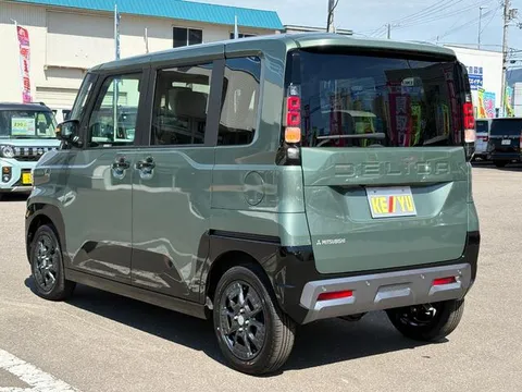 Mitsubishi Delica Mini