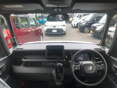 Honda N-BOX Custom