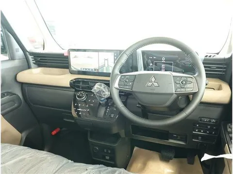 Mitsubishi Delica Mini