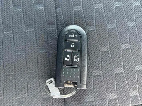 Toyota Pixis Mega