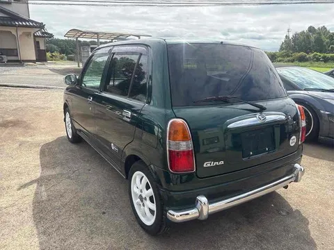 Daihatsu Mira Gino