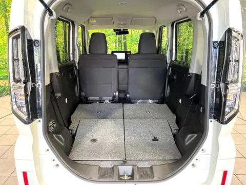 Suzuki Spacia Custom