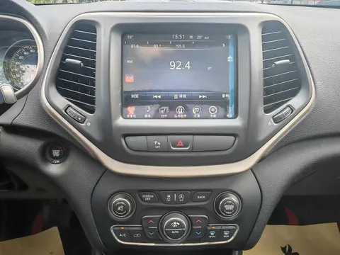 Jeep Cherokee