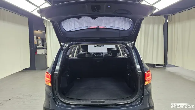 Hyundai Grand Santa Fe (Maxcruz)