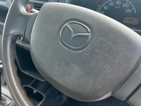 Mazda Scrum Truck