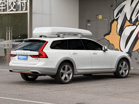 Volvo V90