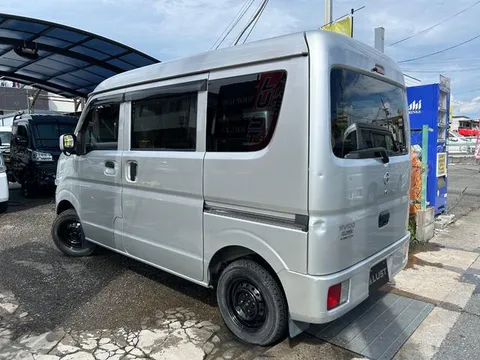Nissan Clipper