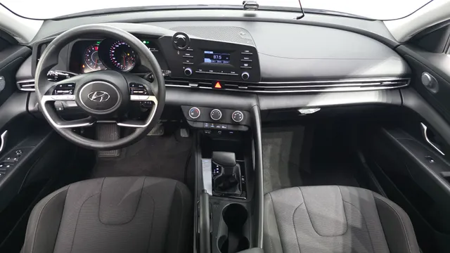 Hyundai Elantra (Avante)