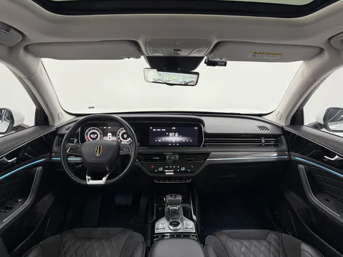 Hongqi HS5