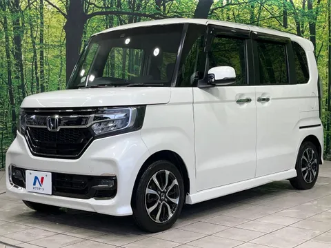 Honda N-BOX Custom