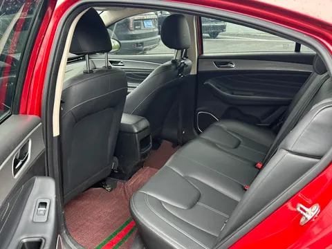 Chery Arrizo 5