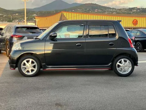 Daihatsu Esse