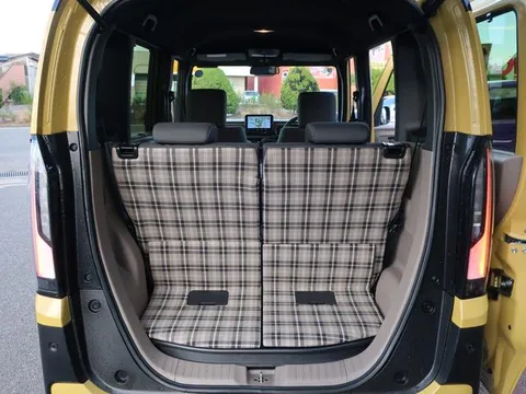 Honda N-BOX Joy