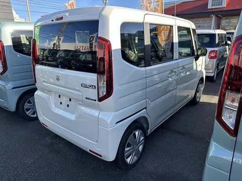 Suzuki Spacia
