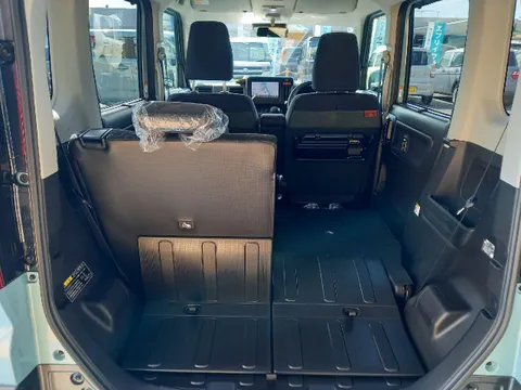Suzuki Spacia Gear