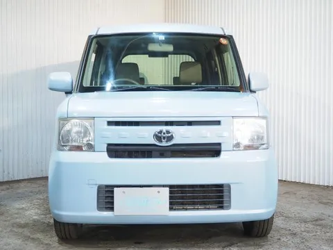 Toyota Pixis Space