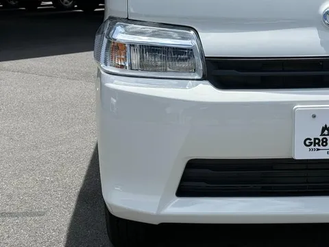 Toyota TownAce Van