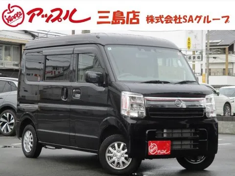 Nissan Clipper Van