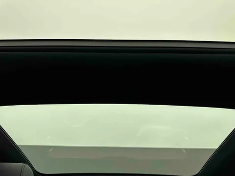 Mercedes-Benz Mercedes-Benz GLA
