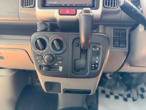 Nissan Clipper
