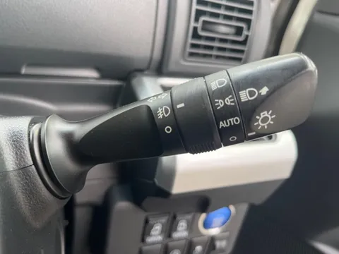 Toyota Pixis Mega