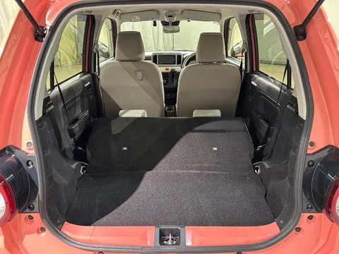 Daihatsu Mira Tocot