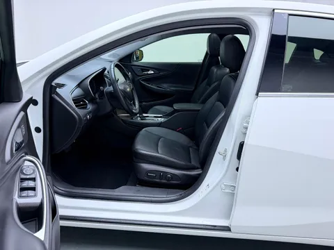 Chevrolet Malibu XL