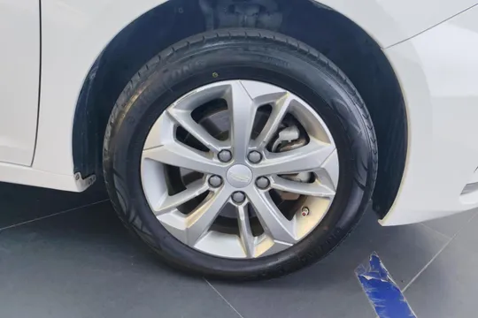 Geely Emgrand GL