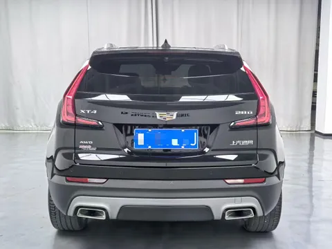 Cadillac XT4