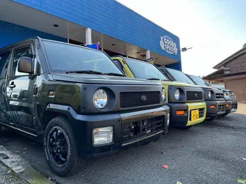 Daihatsu Naked